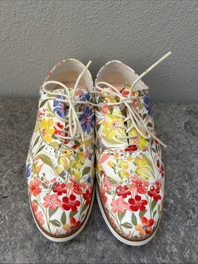 Cole Haan Floral Lace-Up Oxford Flats 8B